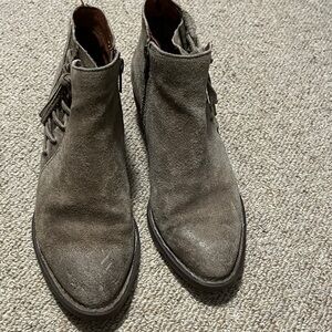 Womens Born Suede Ankle Boots - 7M